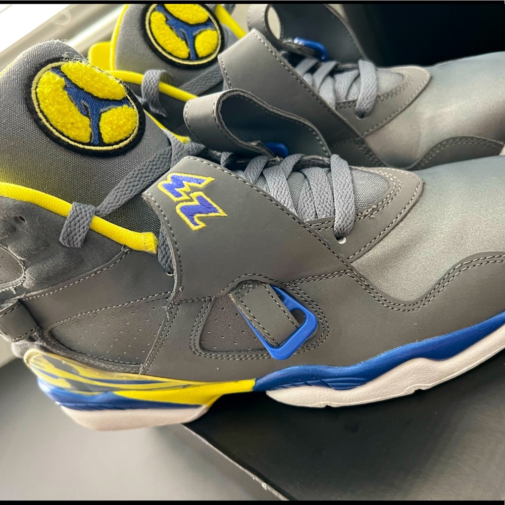 Kids Jordan Nike retro 8
